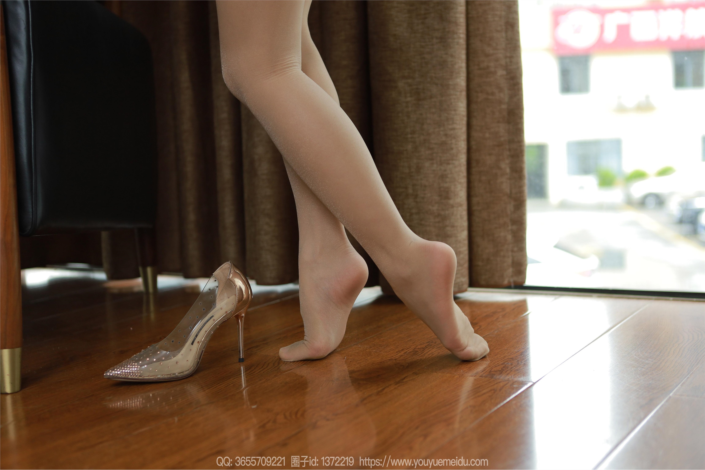 IESS异思趣向  2024.09.11 丝享家 1843 兔兔《红色战袍（下）》